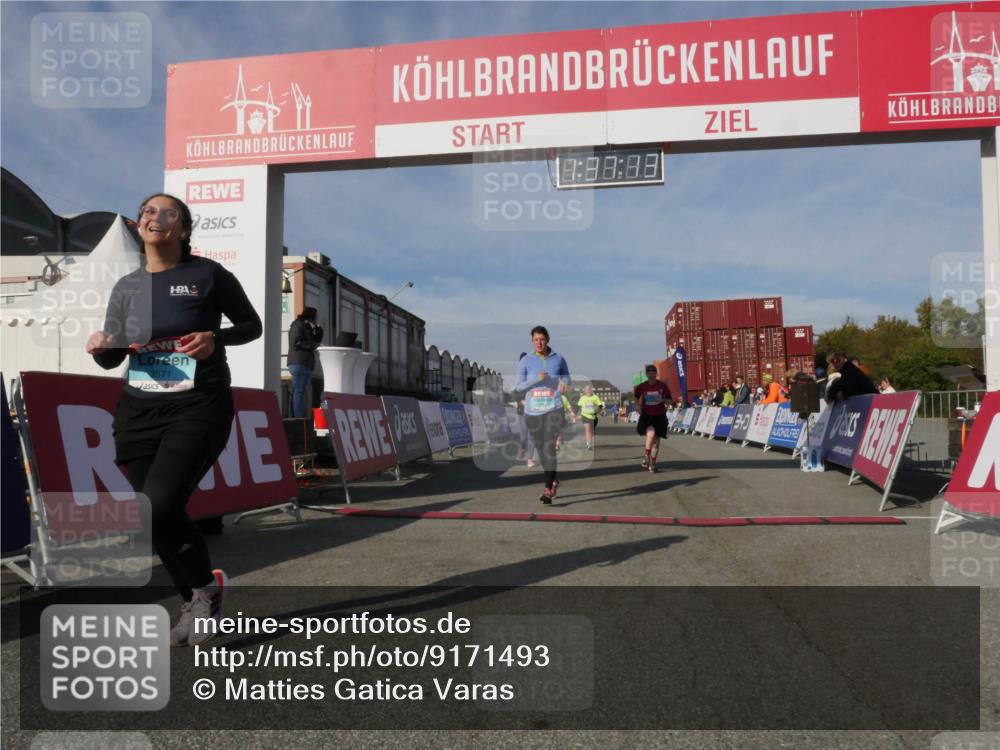 03.10.2025 - Köhlbrandbrückenlauf Matties Gatica Varas http://msf.ph/oto/9171493 03.10.2025 10:37:14 Ziel 2324, 2738, 2741, 2757, 2781 meine-sportfotos.de