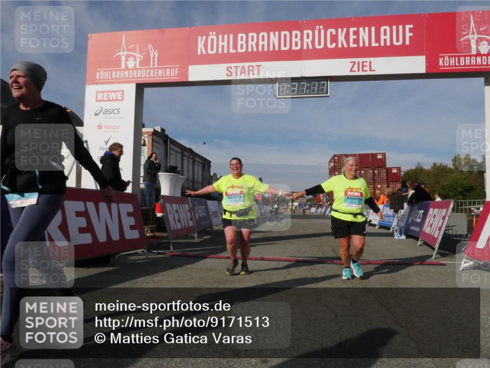 03.10.2025 - Köhlbrandbrückenlauf Matties Gatica Varas http://msf.ph/oto/9171513 03.10.2025 10:37:19 Ziel 2606 meine-sportfotos.de