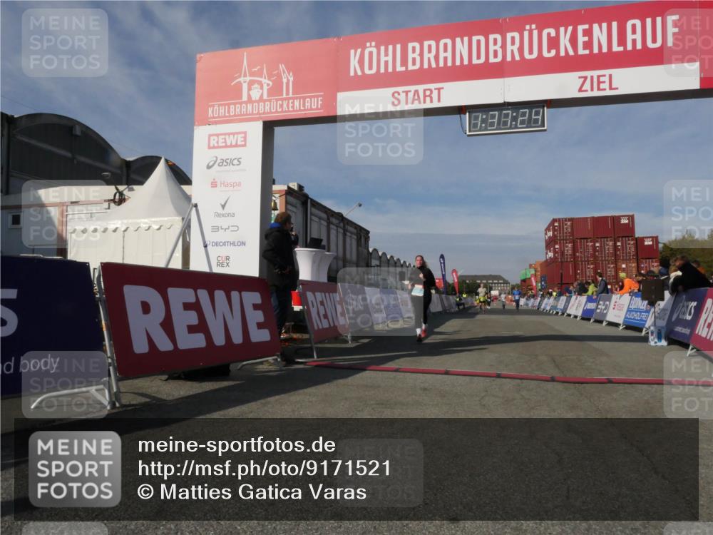 03.10.2025 - Köhlbrandbrückenlauf Matties Gatica Varas http://msf.ph/oto/9171521 03.10.2025 10:37:26 Ziel 2153, 2606 meine-sportfotos.de