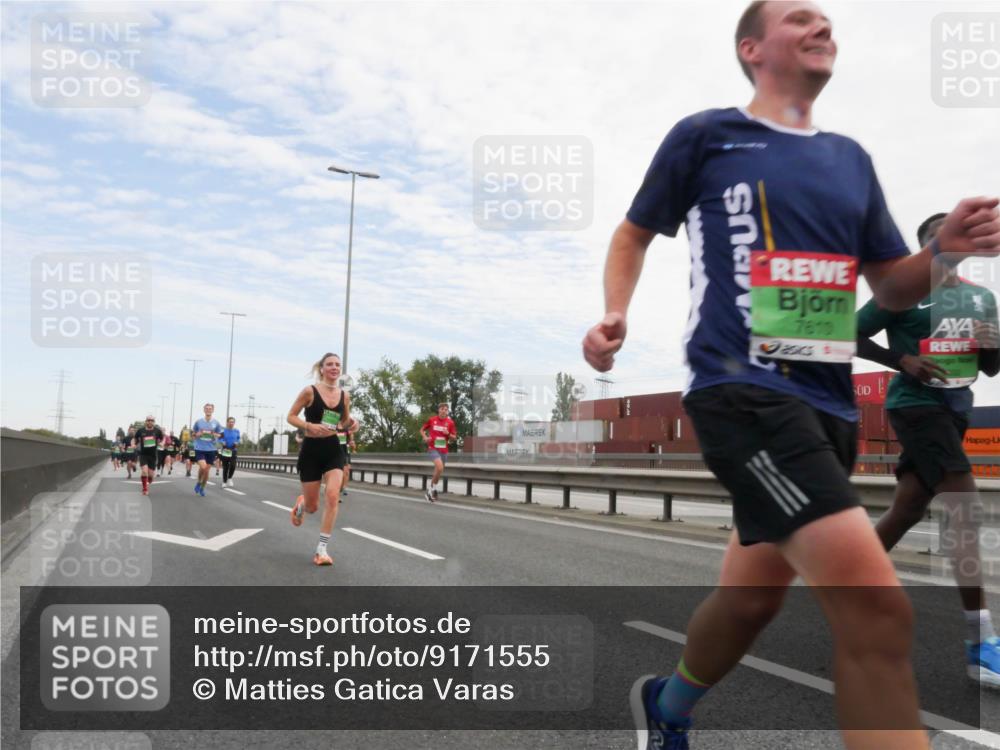 03.10.2025 - Köhlbrandbrückenlauf Matties Gatica Varas http://msf.ph/oto/9171555 03.10.2025 15:17:13 Position 3 7810 meine-sportfotos.de