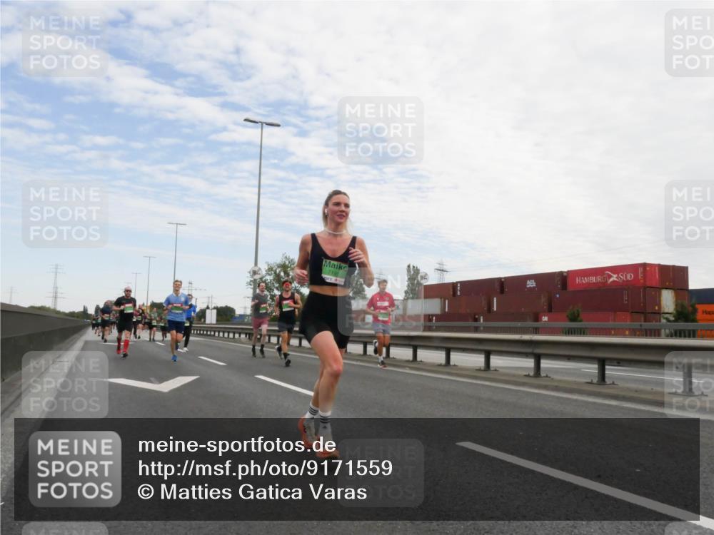 03.10.2025 - Köhlbrandbrückenlauf Matties Gatica Varas http://msf.ph/oto/9171559 03.10.2025 15:17:14 Position 3 7191 meine-sportfotos.de