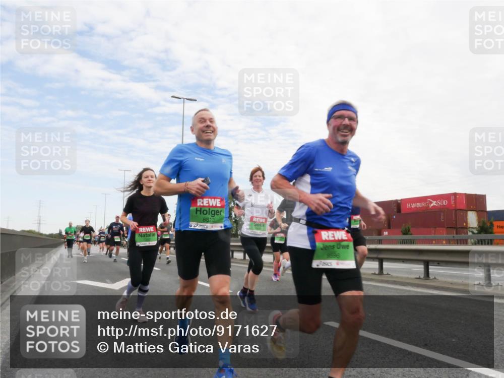 03.10.2025 - Köhlbrandbrückenlauf Matties Gatica Varas http://msf.ph/oto/9171627 03.10.2025 15:17:32 Position 3 8813 meine-sportfotos.de