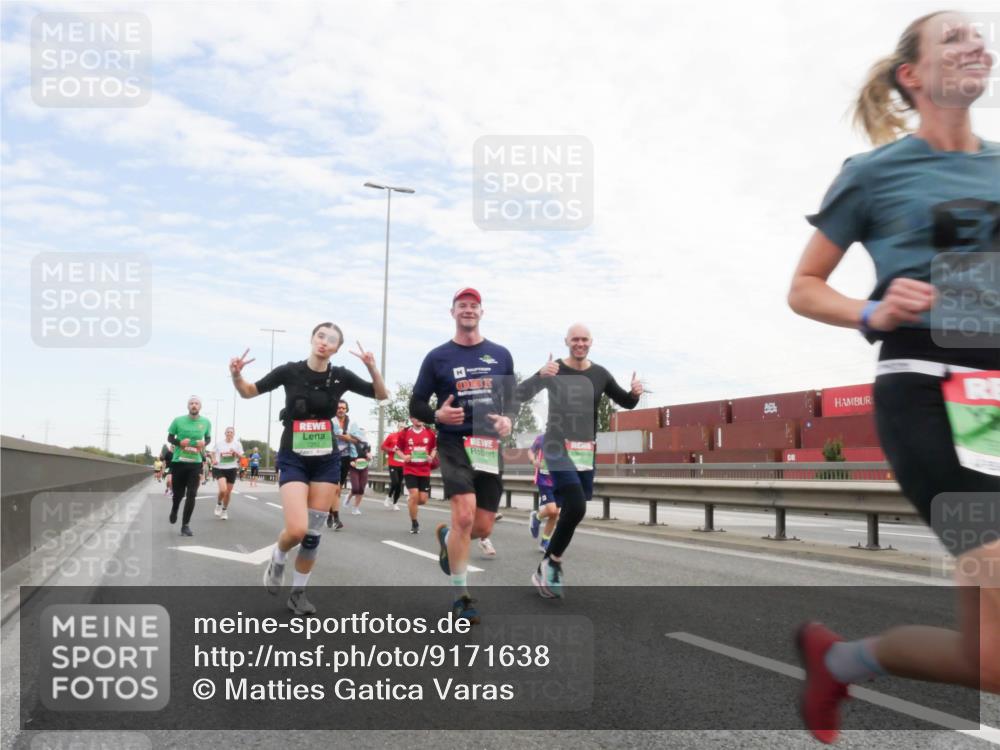 03.10.2025 - Köhlbrandbrückenlauf Matties Gatica Varas http://msf.ph/oto/9171638 03.10.2025 15:17:36 Position 3  meine-sportfotos.de