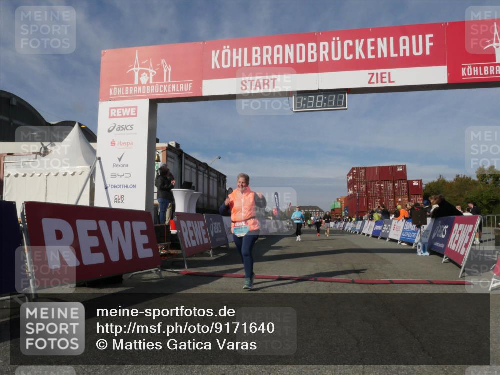 03.10.2025 - Köhlbrandbrückenlauf Matties Gatica Varas http://msf.ph/oto/9171640 03.10.2025 10:38:13 Ziel 1136, 1254, 2597, 2659, 2688 meine-sportfotos.de