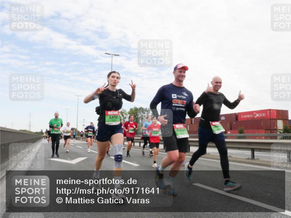 03.10.2025 - Köhlbrandbrückenlauf Matties Gatica Varas http://msf.ph/oto/9171641 03.10.2025 15:17:36 Position 3 7252, 8348 meine-sportfotos.de