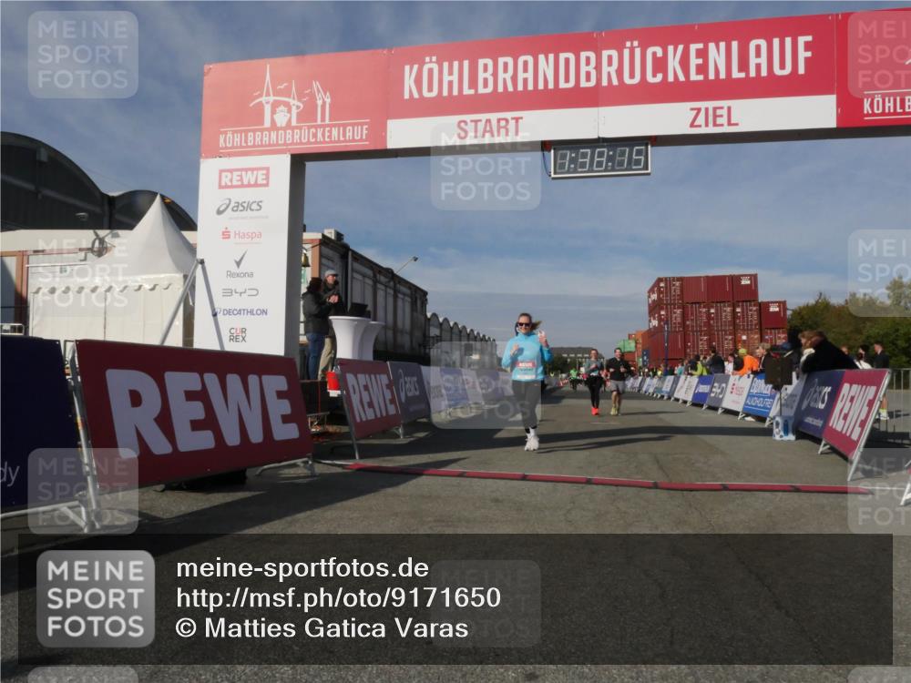 03.10.2025 - Köhlbrandbrückenlauf Matties Gatica Varas http://msf.ph/oto/9171650 03.10.2025 10:38:17 Ziel 1136, 1254, 2597, 2602, 2659 meine-sportfotos.de