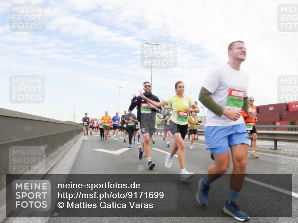 03.10.2025 - Köhlbrandbrückenlauf Matties Gatica Varas http://msf.ph/oto/9171699 03.10.2025 15:17:53 Position 3 91102 meine-sportfotos.de