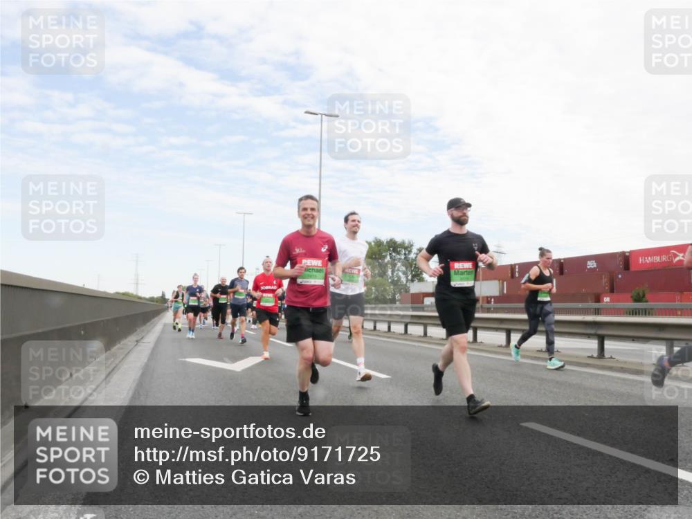 03.10.2025 - Köhlbrandbrückenlauf Matties Gatica Varas http://msf.ph/oto/9171725 03.10.2025 15:18:00 Position 3 7419 meine-sportfotos.de