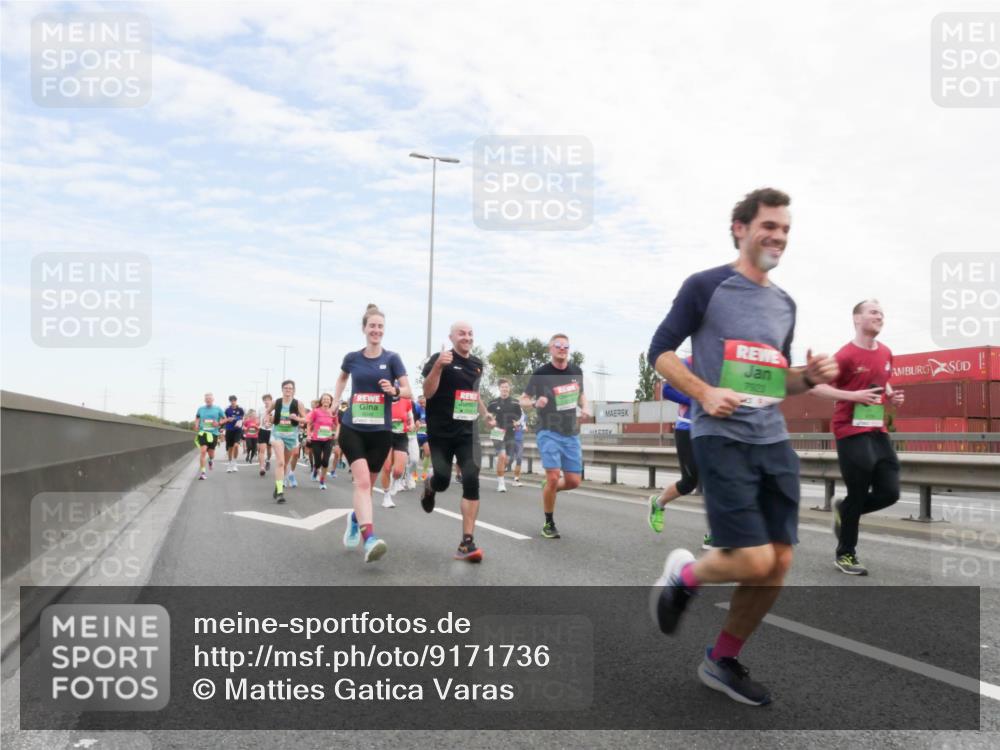 03.10.2025 - Köhlbrandbrückenlauf Matties Gatica Varas http://msf.ph/oto/9171736 03.10.2025 15:18:03 Position 3 7923 meine-sportfotos.de