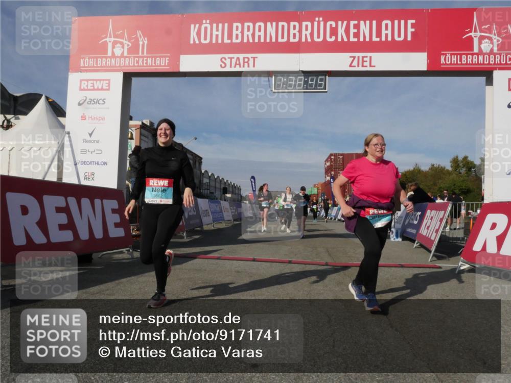 03.10.2025 - Köhlbrandbrückenlauf Matties Gatica Varas http://msf.ph/oto/9171741 03.10.2025 10:38:47 Ziel 2042, 2279, 2626, 2627, 2859, 2860, 3437, 3438, 3442, 3621 meine-sportfotos.de
