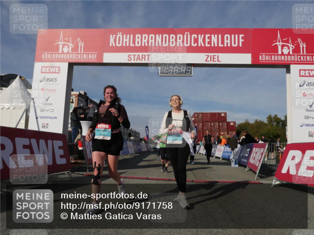 03.10.2025 - Köhlbrandbrückenlauf Matties Gatica Varas http://msf.ph/oto/9171758 03.10.2025 10:38:51 Ziel 2279, 2434, 2575, 2626, 2627, 3040, 3437, 3438, 3442, 3475, 3621 meine-sportfotos.de
