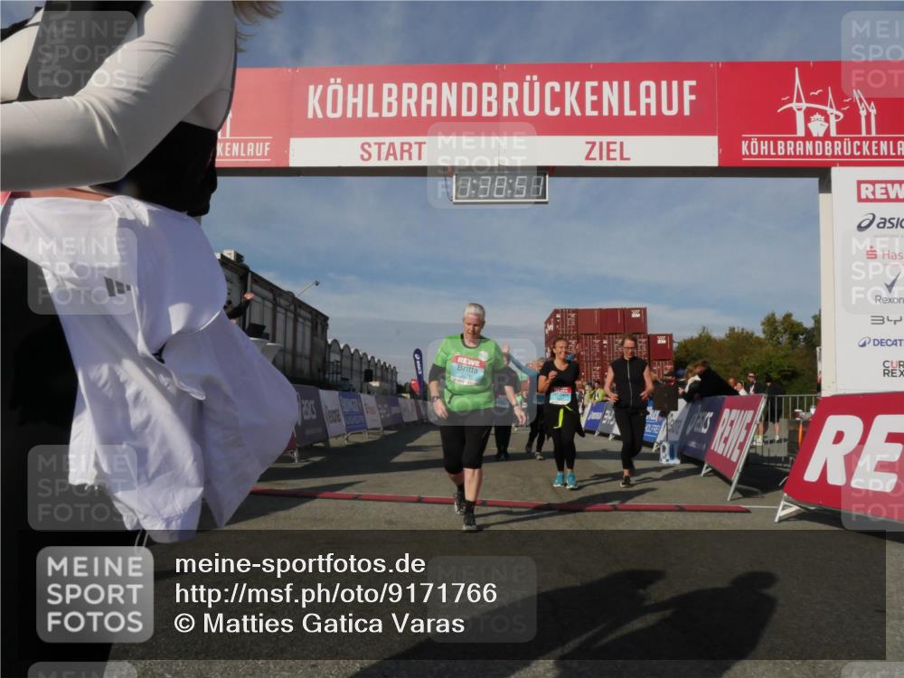 03.10.2025 - Köhlbrandbrückenlauf Matties Gatica Varas http://msf.ph/oto/9171766 03.10.2025 10:38:52 Ziel 2279, 2434, 2575, 2626, 2627, 3040, 3437, 3438, 3442, 3475 meine-sportfotos.de