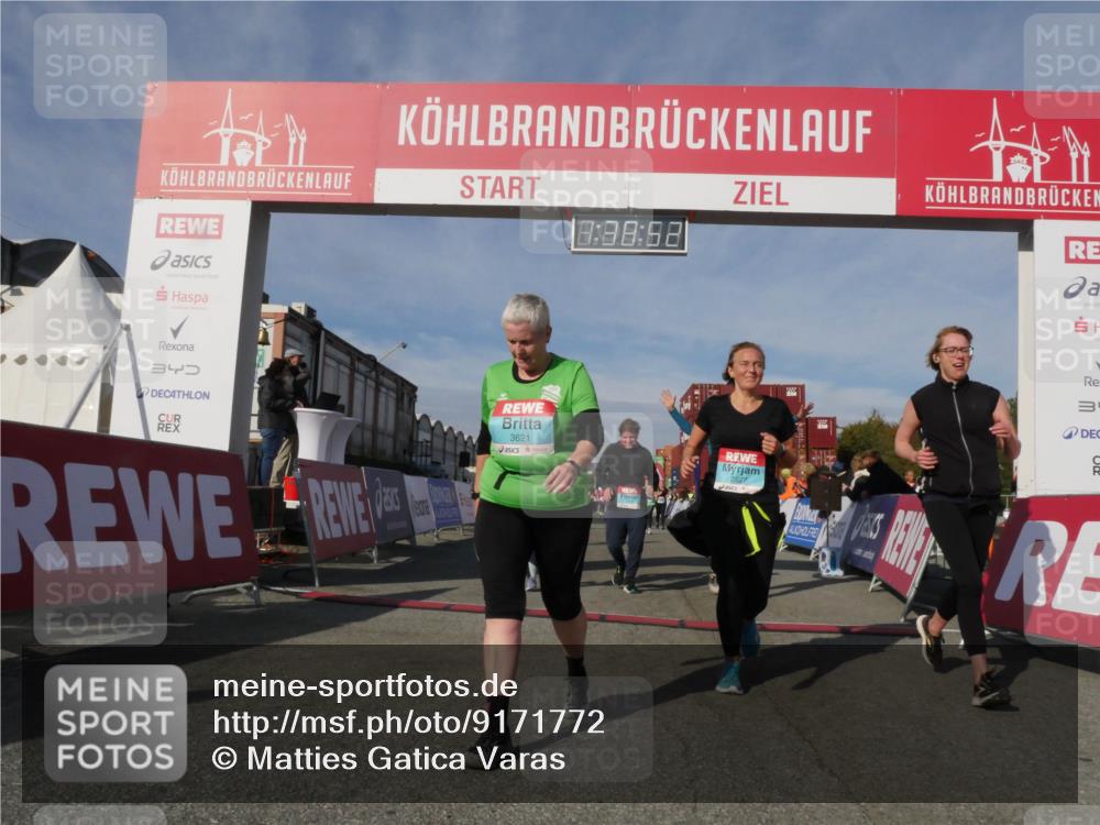 03.10.2025 - Köhlbrandbrückenlauf Matties Gatica Varas http://msf.ph/oto/9171772 03.10.2025 10:38:54 Ziel 2279, 2434, 2575, 3040, 3437, 3438, 3442, 3475 meine-sportfotos.de