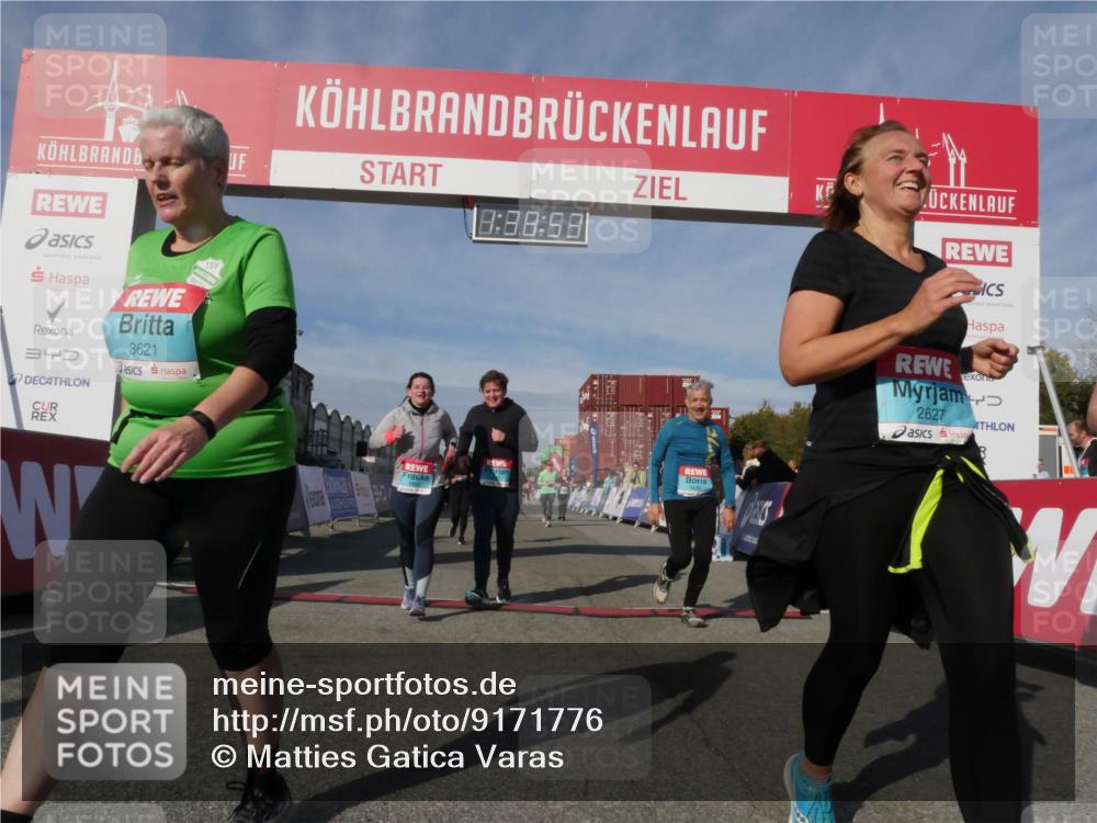 03.10.2025 - Köhlbrandbrückenlauf Matties Gatica Varas http://msf.ph/oto/9171776 03.10.2025 10:38:55 Ziel 2279, 2434, 2575, 3040, 3412, 3413, 3437, 3475 meine-sportfotos.de