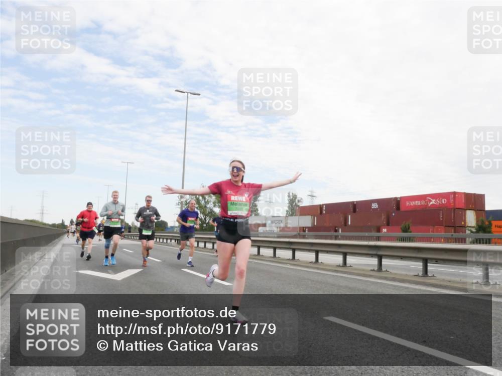 03.10.2025 - Köhlbrandbrückenlauf Matties Gatica Varas http://msf.ph/oto/9171779 03.10.2025 15:18:13 Position 3 7203 meine-sportfotos.de