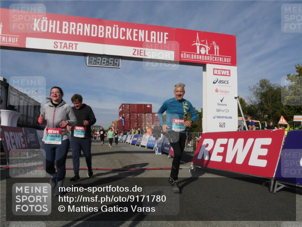 03.10.2025 - Köhlbrandbrückenlauf Matties Gatica Varas http://msf.ph/oto/9171780 03.10.2025 10:38:56 Ziel 2279, 2434, 2575, 3040, 3412, 3413, 3475 meine-sportfotos.de