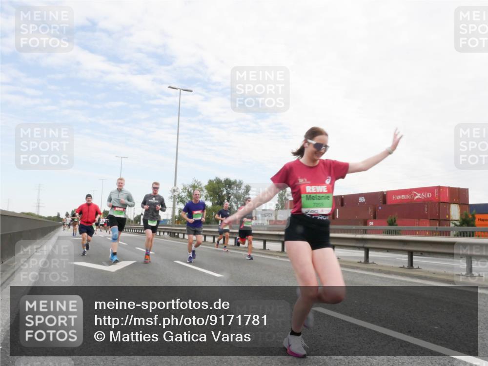 03.10.2025 - Köhlbrandbrückenlauf Matties Gatica Varas http://msf.ph/oto/9171781 03.10.2025 15:18:14 Position 3 7203 meine-sportfotos.de