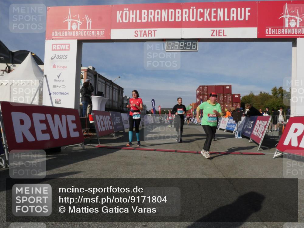 03.10.2025 - Köhlbrandbrückenlauf Matties Gatica Varas http://msf.ph/oto/9171804 03.10.2025 10:39:01 Ziel 2434, 2438, 2575, 2756, 3040, 3412, 3413, 3475, 3733 meine-sportfotos.de