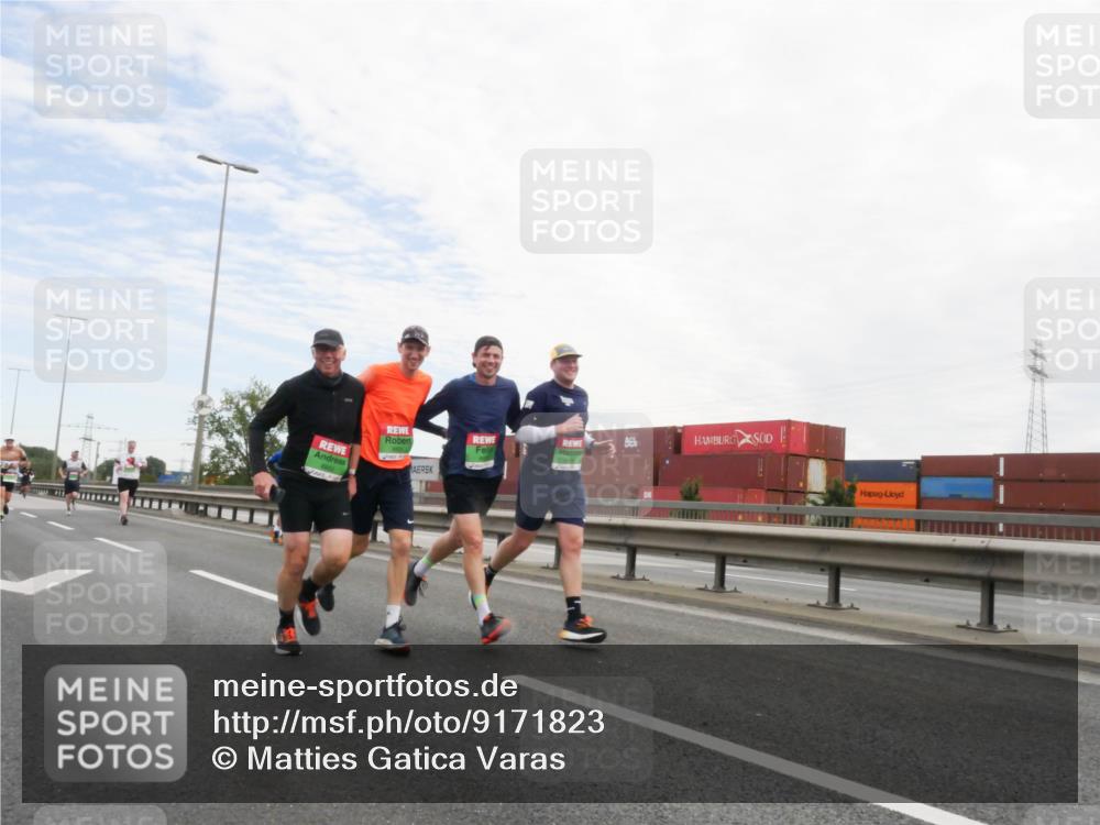 03.10.2025 - Köhlbrandbrückenlauf Matties Gatica Varas http://msf.ph/oto/9171823 03.10.2025 15:18:24 Position 3  meine-sportfotos.de