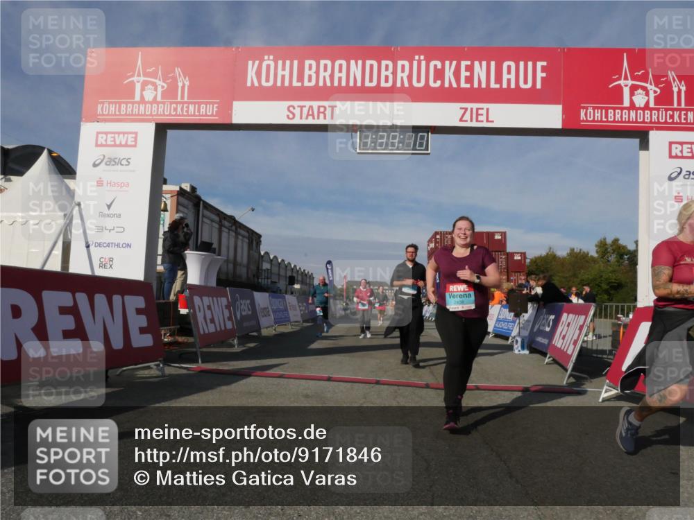 03.10.2025 - Köhlbrandbrückenlauf Matties Gatica Varas http://msf.ph/oto/9171846 03.10.2025 10:39:12 Ziel 1256, 1880, 2261, 2378, 2442, 3130, 3433, 3733 meine-sportfotos.de