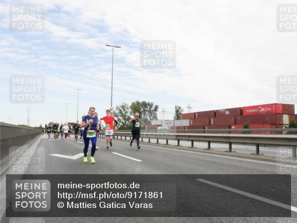 03.10.2025 - Köhlbrandbrückenlauf Matties Gatica Varas http://msf.ph/oto/9171861 03.10.2025 15:18:33 Position 3  meine-sportfotos.de