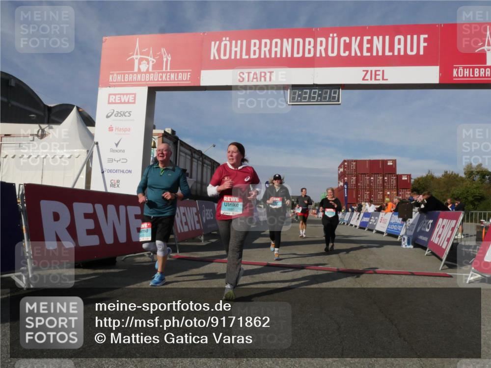 03.10.2025 - Köhlbrandbrückenlauf Matties Gatica Varas http://msf.ph/oto/9171862 03.10.2025 10:39:16 Ziel 1256, 2261, 2378, 2442, 3130, 3637, 3639 meine-sportfotos.de