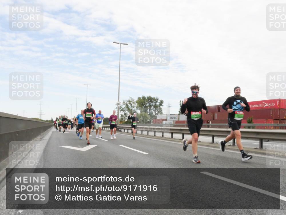 03.10.2025 - Köhlbrandbrückenlauf Matties Gatica Varas http://msf.ph/oto/9171916 03.10.2025 15:18:48 Position 3  meine-sportfotos.de