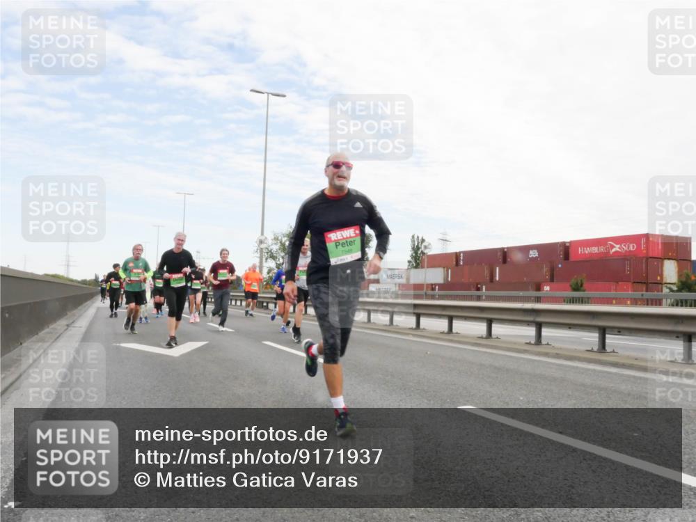 03.10.2025 - Köhlbrandbrückenlauf Matties Gatica Varas http://msf.ph/oto/9171937 03.10.2025 15:18:53 Position 3 7549 meine-sportfotos.de