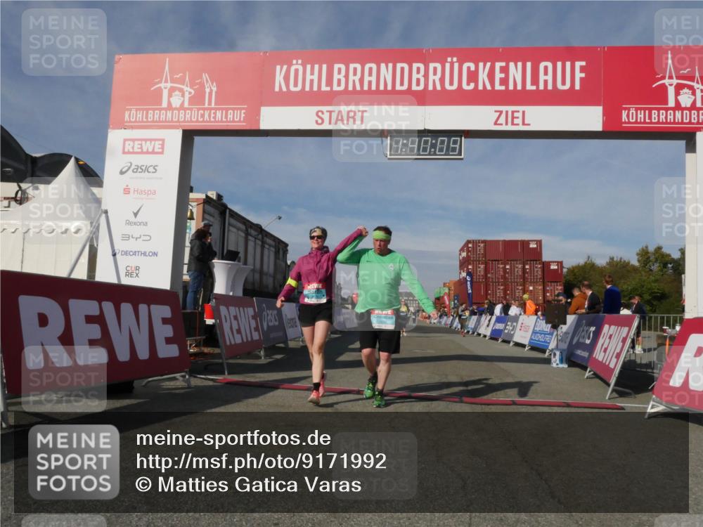 03.10.2025 - Köhlbrandbrückenlauf Matties Gatica Varas http://msf.ph/oto/9171992 03.10.2025 10:40:11 Ziel 2288, 2426, 2516, 3456 meine-sportfotos.de