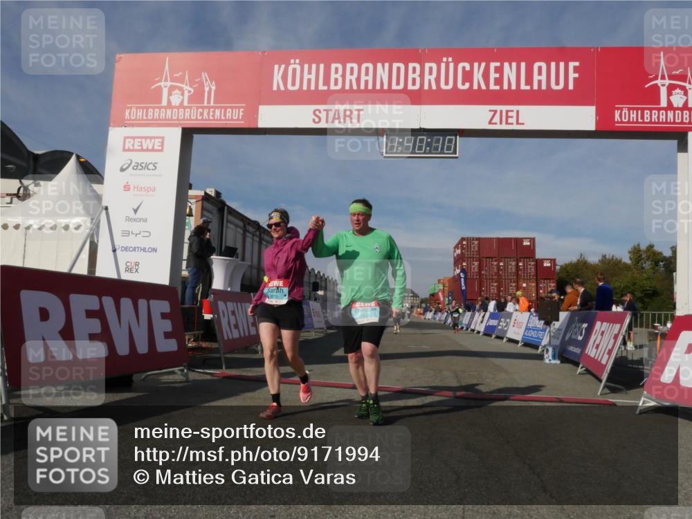 03.10.2025 - Köhlbrandbrückenlauf Matties Gatica Varas http://msf.ph/oto/9171994 03.10.2025 10:40:11 Ziel 2288, 2426, 2516, 3456 meine-sportfotos.de