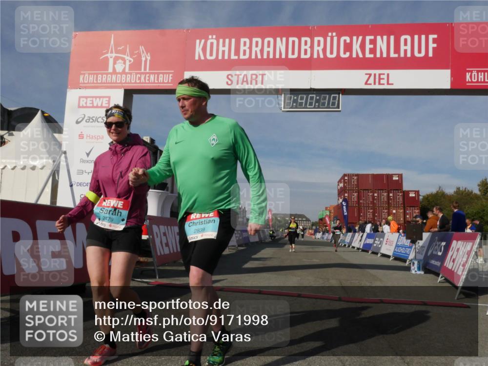 03.10.2025 - Köhlbrandbrückenlauf Matties Gatica Varas http://msf.ph/oto/9171998 03.10.2025 10:40:12 Ziel 2288, 2426, 2516, 3456 meine-sportfotos.de
