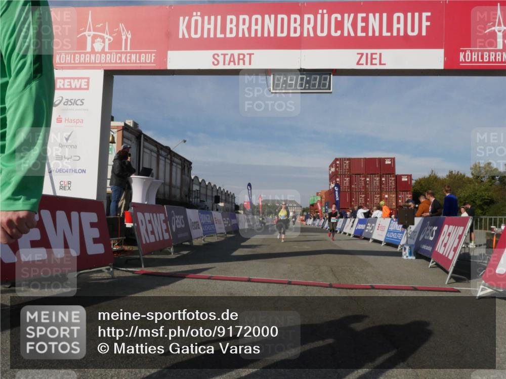 03.10.2025 - Köhlbrandbrückenlauf Matties Gatica Varas http://msf.ph/oto/9172000 03.10.2025 10:40:13 Ziel 2288, 2426, 2516, 3456 meine-sportfotos.de