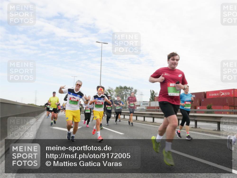 03.10.2025 - Köhlbrandbrückenlauf Matties Gatica Varas http://msf.ph/oto/9172005 03.10.2025 15:19:09 Position 3  meine-sportfotos.de