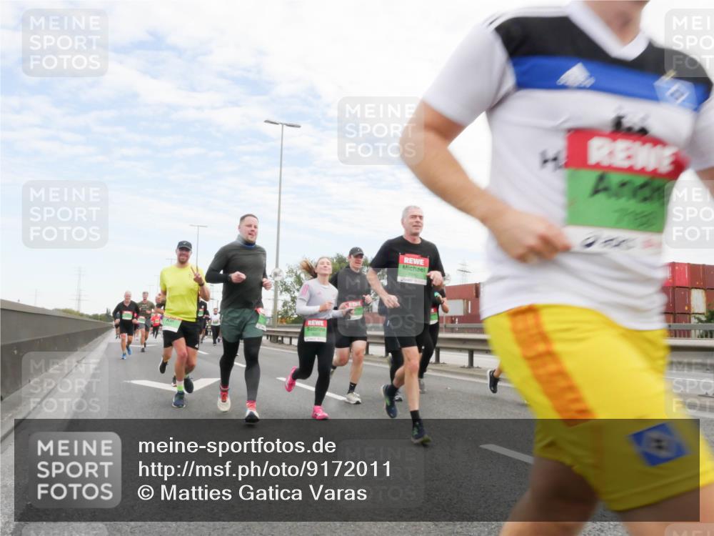 03.10.2025 - Köhlbrandbrückenlauf Matties Gatica Varas http://msf.ph/oto/9172011 03.10.2025 15:19:11 Position 3 01, 2 meine-sportfotos.de