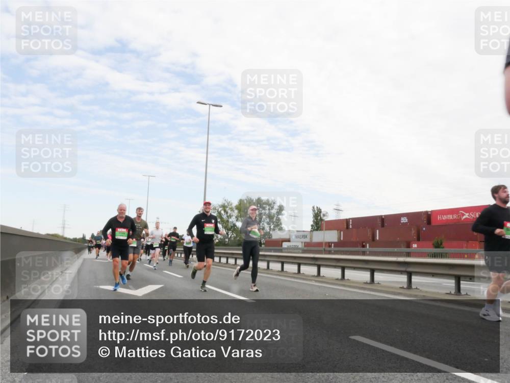 03.10.2025 - Köhlbrandbrückenlauf Matties Gatica Varas http://msf.ph/oto/9172023 03.10.2025 15:19:14 Position 3  meine-sportfotos.de