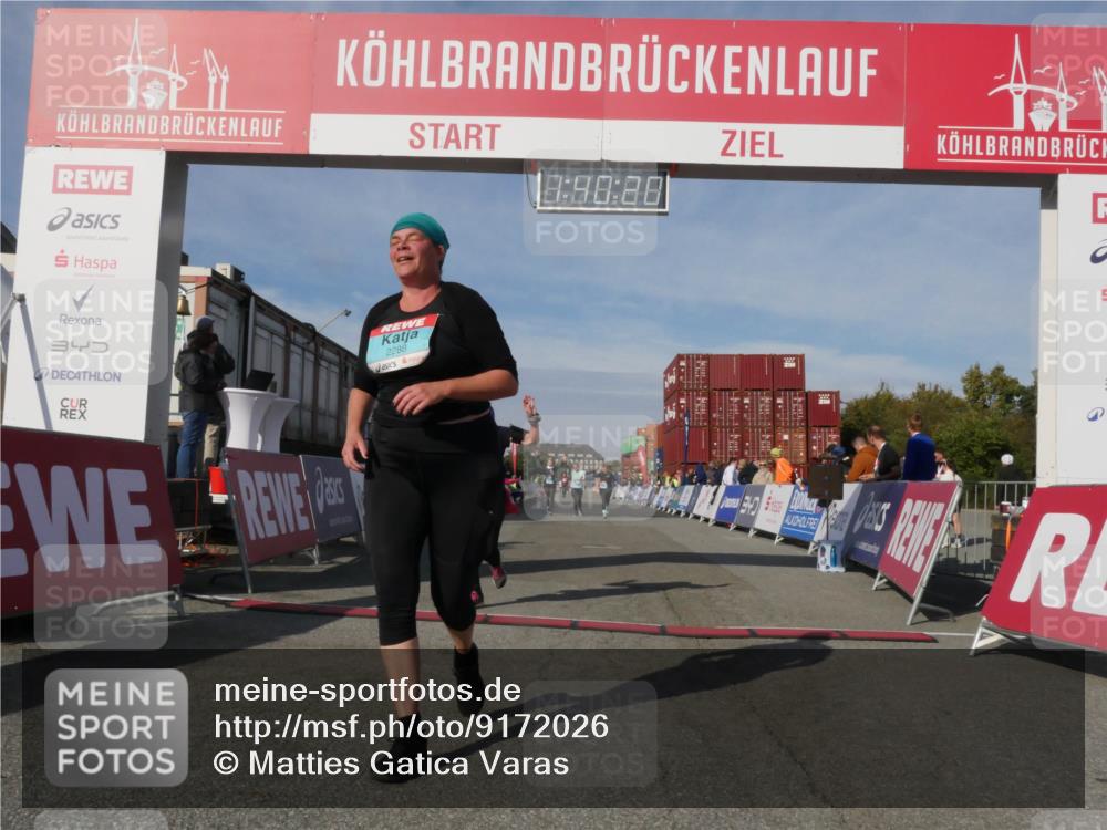 03.10.2025 - Köhlbrandbrückenlauf Matties Gatica Varas http://msf.ph/oto/9172026 03.10.2025 10:40:22 Ziel 2516, 2926, 2927, 2928 meine-sportfotos.de