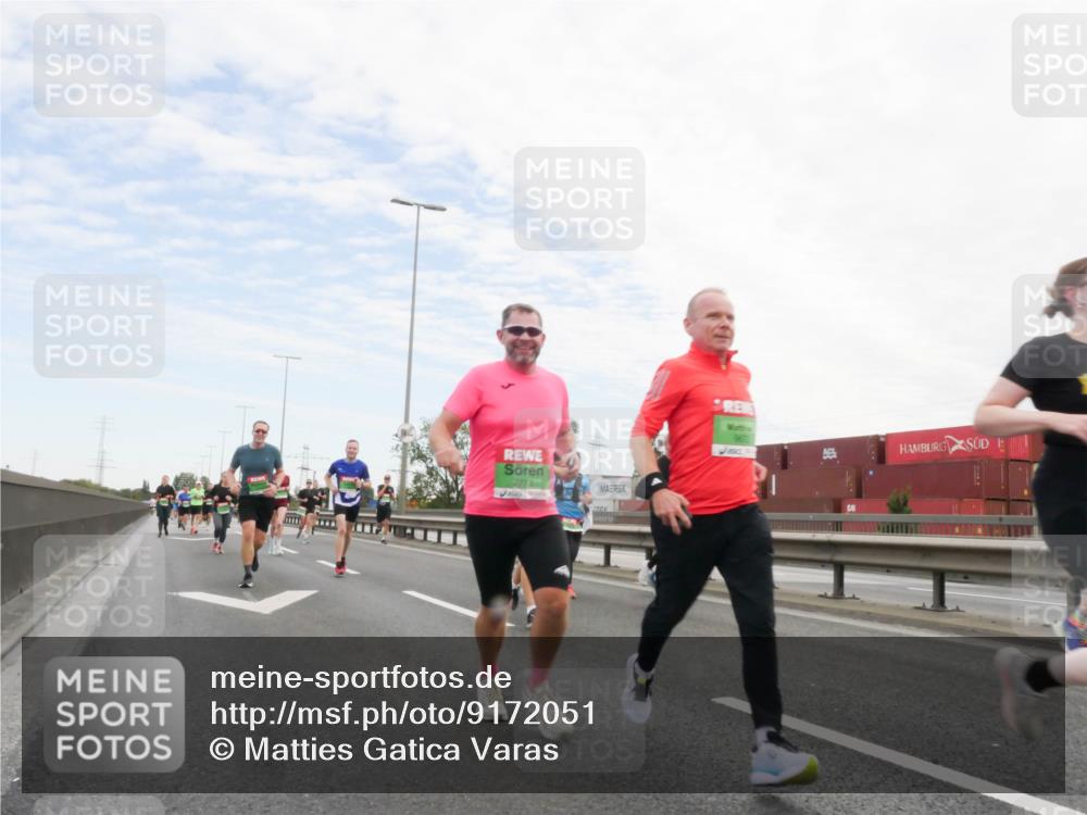 03.10.2025 - Köhlbrandbrückenlauf Matties Gatica Varas http://msf.ph/oto/9172051 03.10.2025 15:19:20 Position 3 7772 meine-sportfotos.de