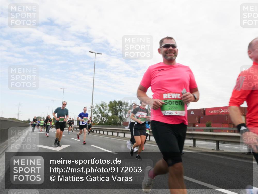 03.10.2025 - Köhlbrandbrückenlauf Matties Gatica Varas http://msf.ph/oto/9172053 03.10.2025 15:19:21 Position 3 7772 meine-sportfotos.de