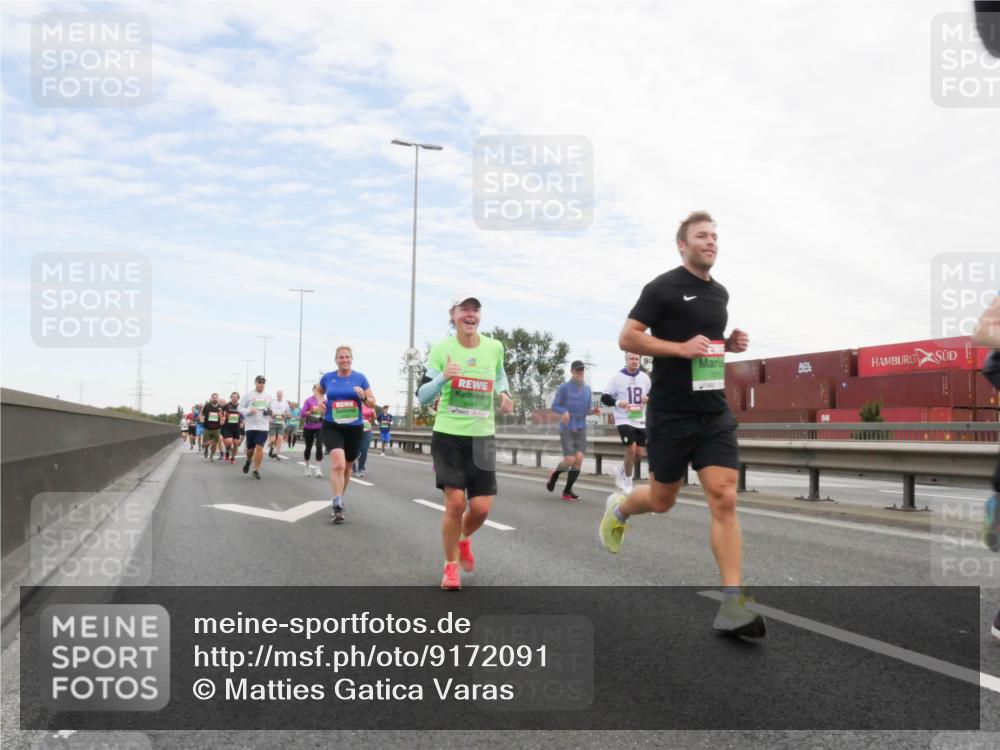 03.10.2025 - Köhlbrandbrückenlauf Matties Gatica Varas http://msf.ph/oto/9172091 03.10.2025 15:19:30 Position 3 9547, 18 meine-sportfotos.de