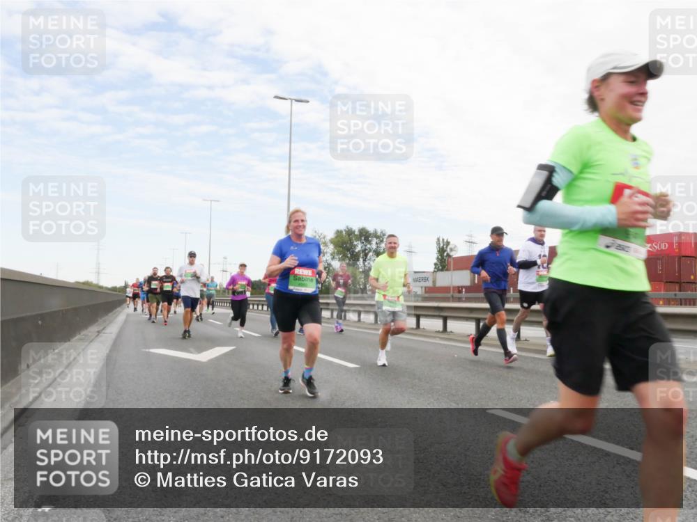03.10.2025 - Köhlbrandbrückenlauf Matties Gatica Varas http://msf.ph/oto/9172093 03.10.2025 15:19:31 Position 3  meine-sportfotos.de