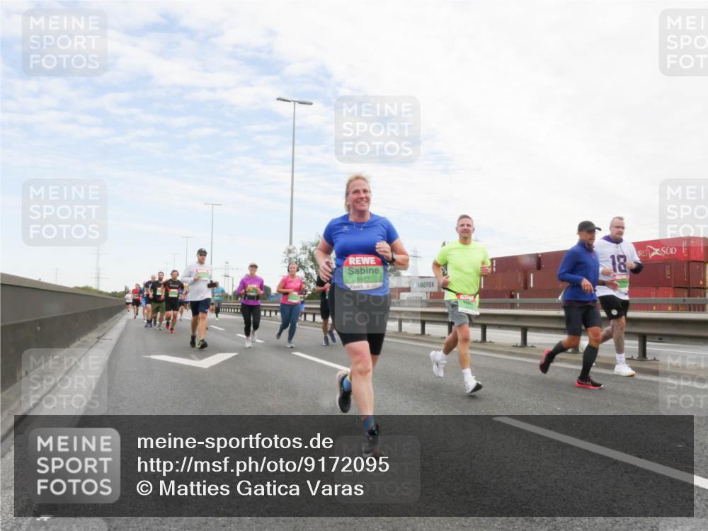 03.10.2025 - Köhlbrandbrückenlauf Matties Gatica Varas http://msf.ph/oto/9172095 03.10.2025 15:19:31 Position 3 8983, 18 meine-sportfotos.de