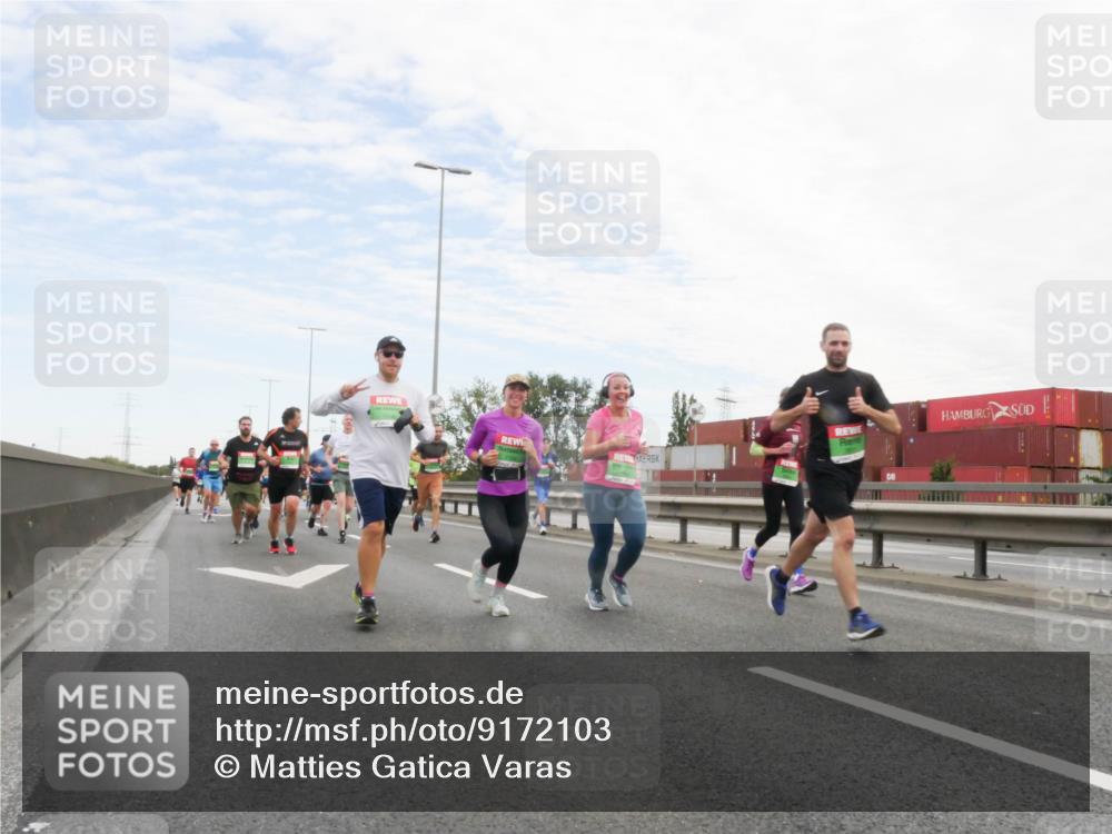 03.10.2025 - Köhlbrandbrückenlauf Matties Gatica Varas http://msf.ph/oto/9172103 03.10.2025 15:19:33 Position 3  meine-sportfotos.de