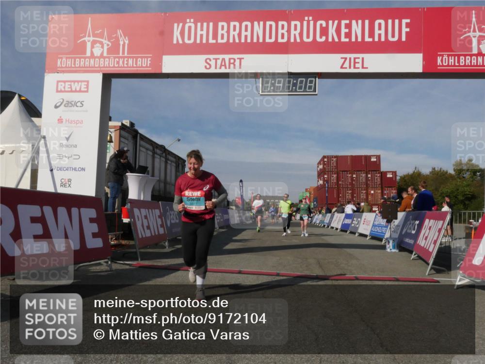 03.10.2025 - Köhlbrandbrückenlauf Matties Gatica Varas http://msf.ph/oto/9172104 03.10.2025 10:41:10 Ziel 2223, 2260, 2485 meine-sportfotos.de