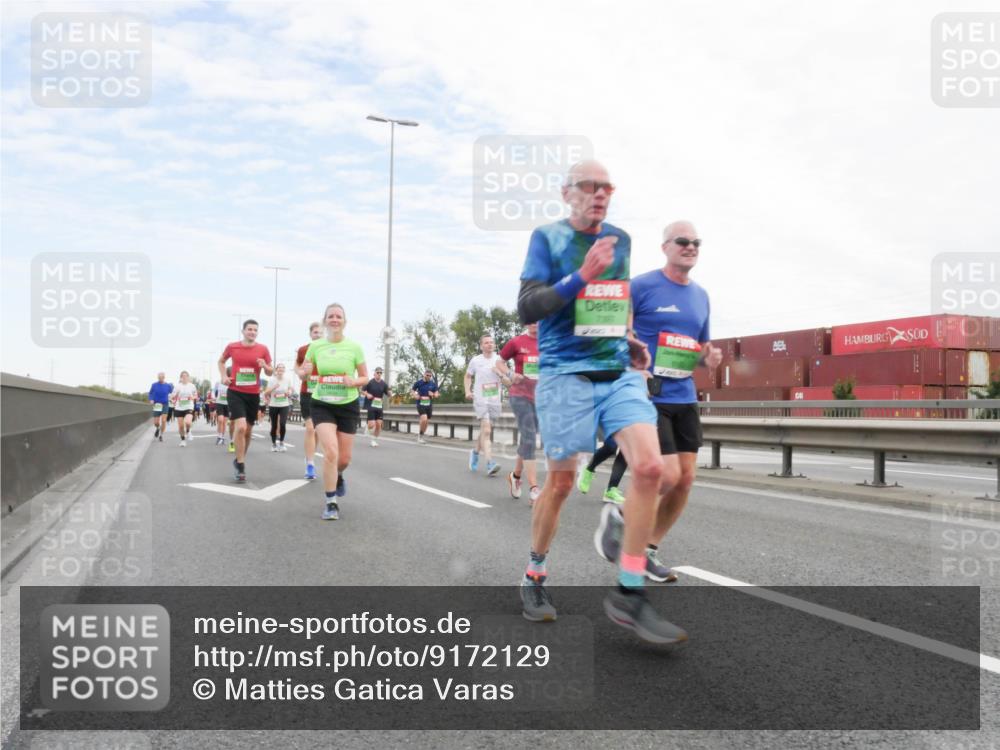 03.10.2025 - Köhlbrandbrückenlauf Matties Gatica Varas http://msf.ph/oto/9172129 03.10.2025 15:19:40 Position 3 7797 meine-sportfotos.de