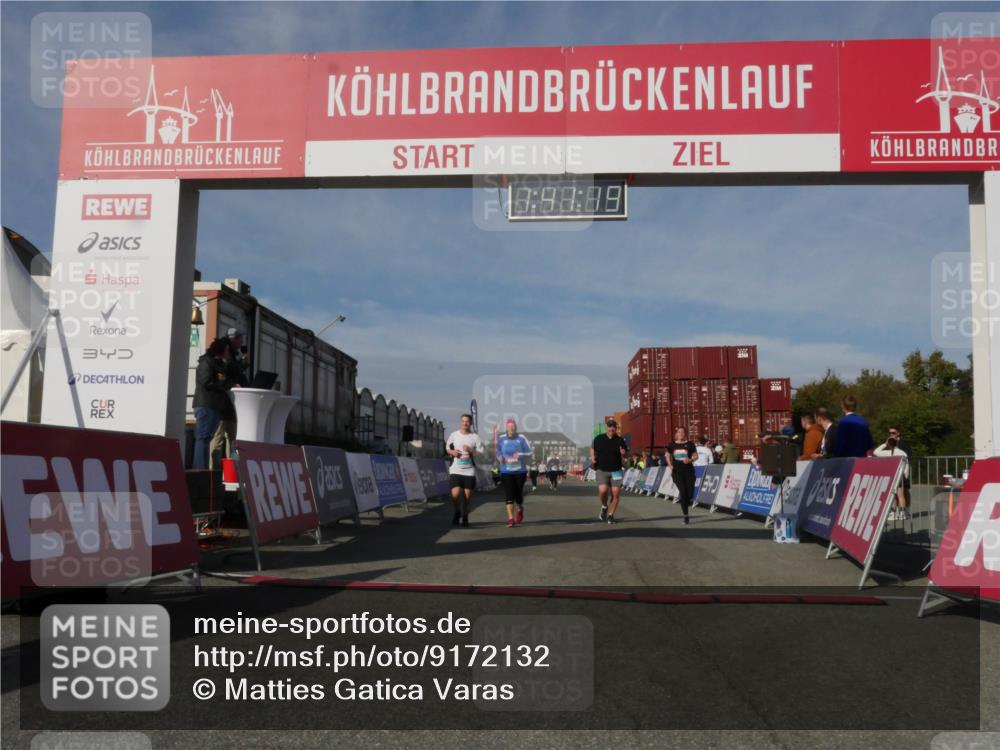 03.10.2025 - Köhlbrandbrückenlauf Matties Gatica Varas http://msf.ph/oto/9172132 03.10.2025 10:41:21 Ziel 1518, 1981, 2723, 3080, 3373, 3374 meine-sportfotos.de