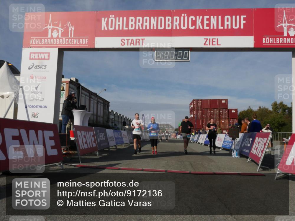 03.10.2025 - Köhlbrandbrückenlauf Matties Gatica Varas http://msf.ph/oto/9172136 03.10.2025 10:41:22 Ziel 1518, 1981, 2723, 3080, 3373, 3374 meine-sportfotos.de