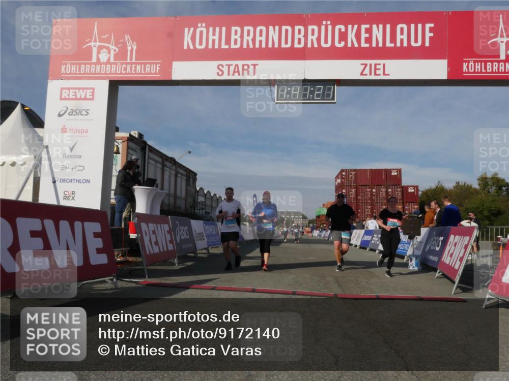 03.10.2025 - Köhlbrandbrückenlauf Matties Gatica Varas http://msf.ph/oto/9172140 03.10.2025 10:41:23 Ziel 1518, 1981, 2723, 3080, 3373, 3374 meine-sportfotos.de
