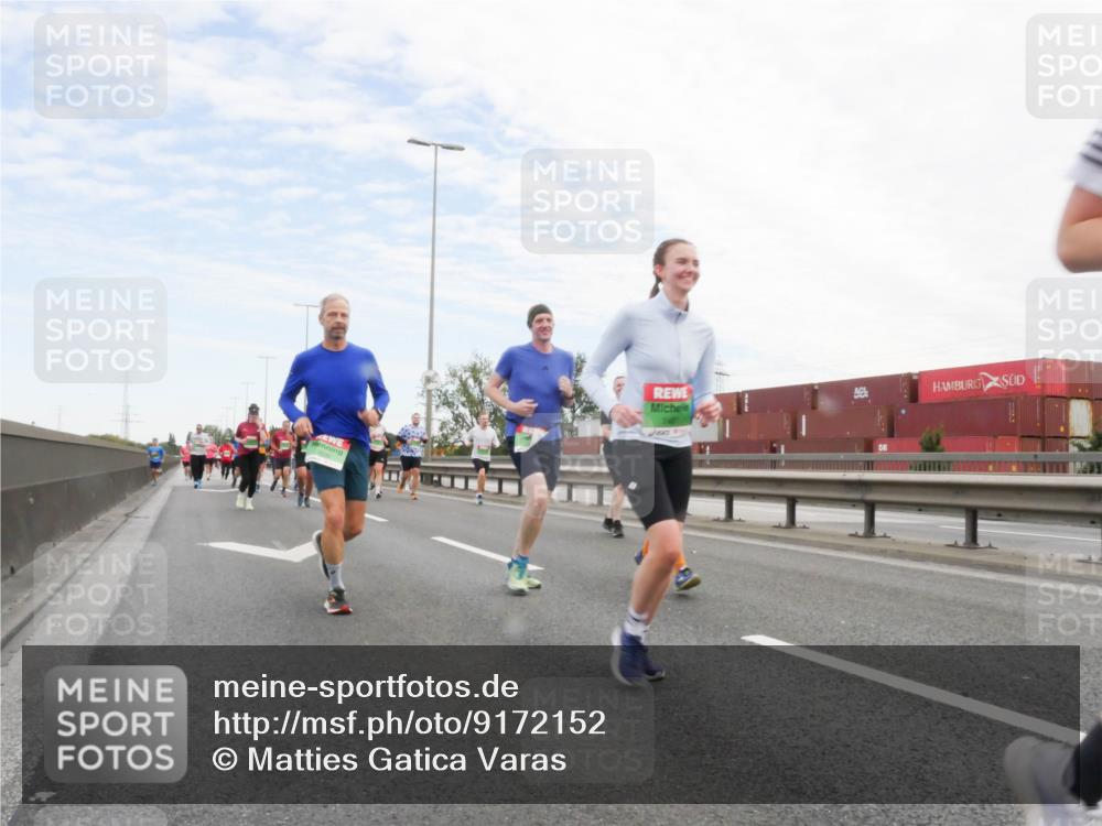 03.10.2025 - Köhlbrandbrückenlauf Matties Gatica Varas http://msf.ph/oto/9172152 03.10.2025 15:19:45 Position 3  meine-sportfotos.de