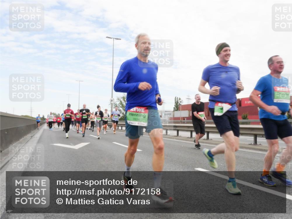 03.10.2025 - Köhlbrandbrückenlauf Matties Gatica Varas http://msf.ph/oto/9172158 03.10.2025 15:19:46 Position 3 7626 meine-sportfotos.de