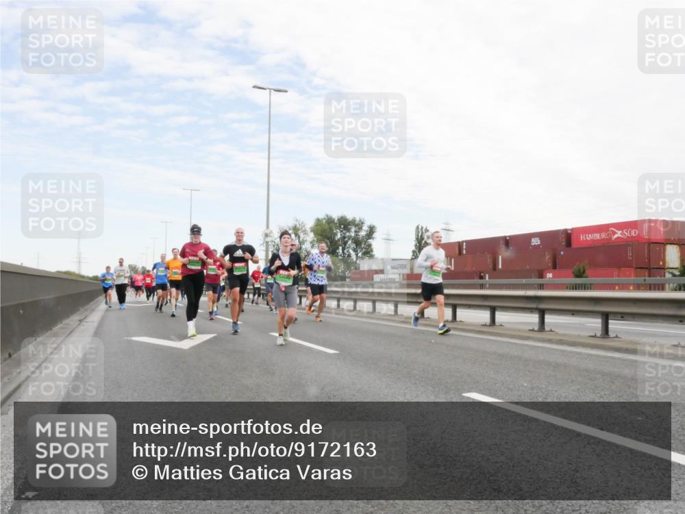 03.10.2025 - Köhlbrandbrückenlauf Matties Gatica Varas http://msf.ph/oto/9172163 03.10.2025 15:19:48 Position 3  meine-sportfotos.de